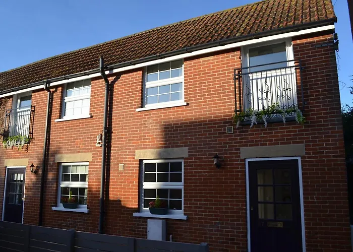 Frinton Escapes - The Cottage
