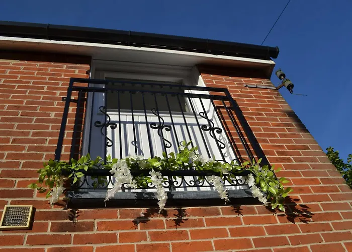 Frinton Escapes - The Cottage